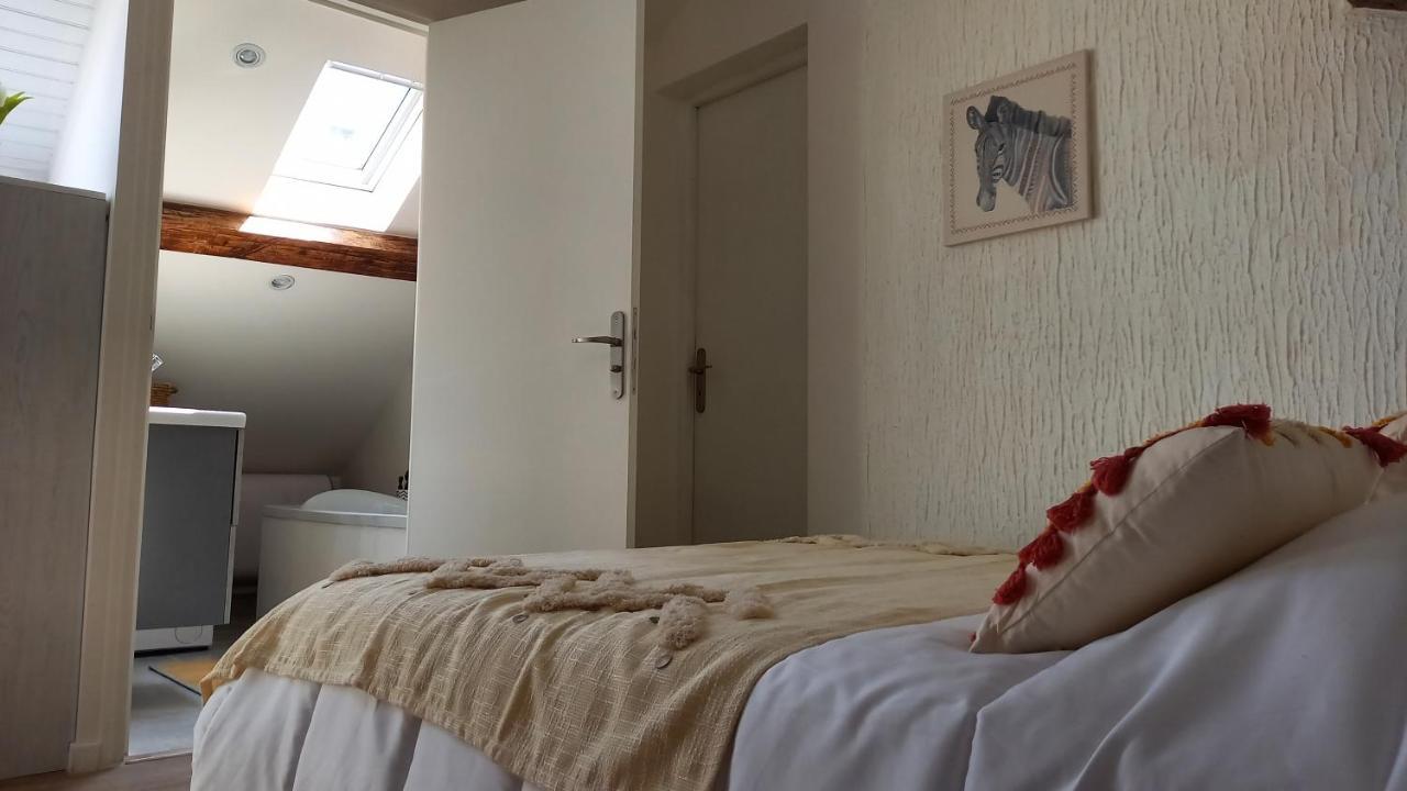 Charmante Maison Cosy à Villabé-hyper Centre-gare-wifi * Villabe